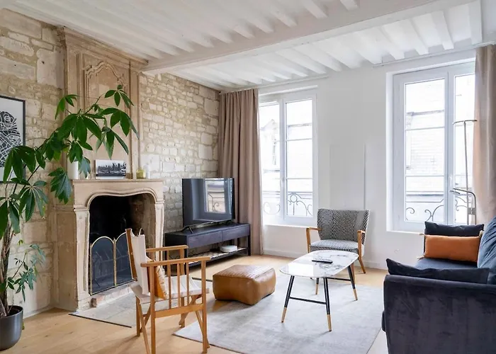 Triplex De Charme En Hypercentre De Caen